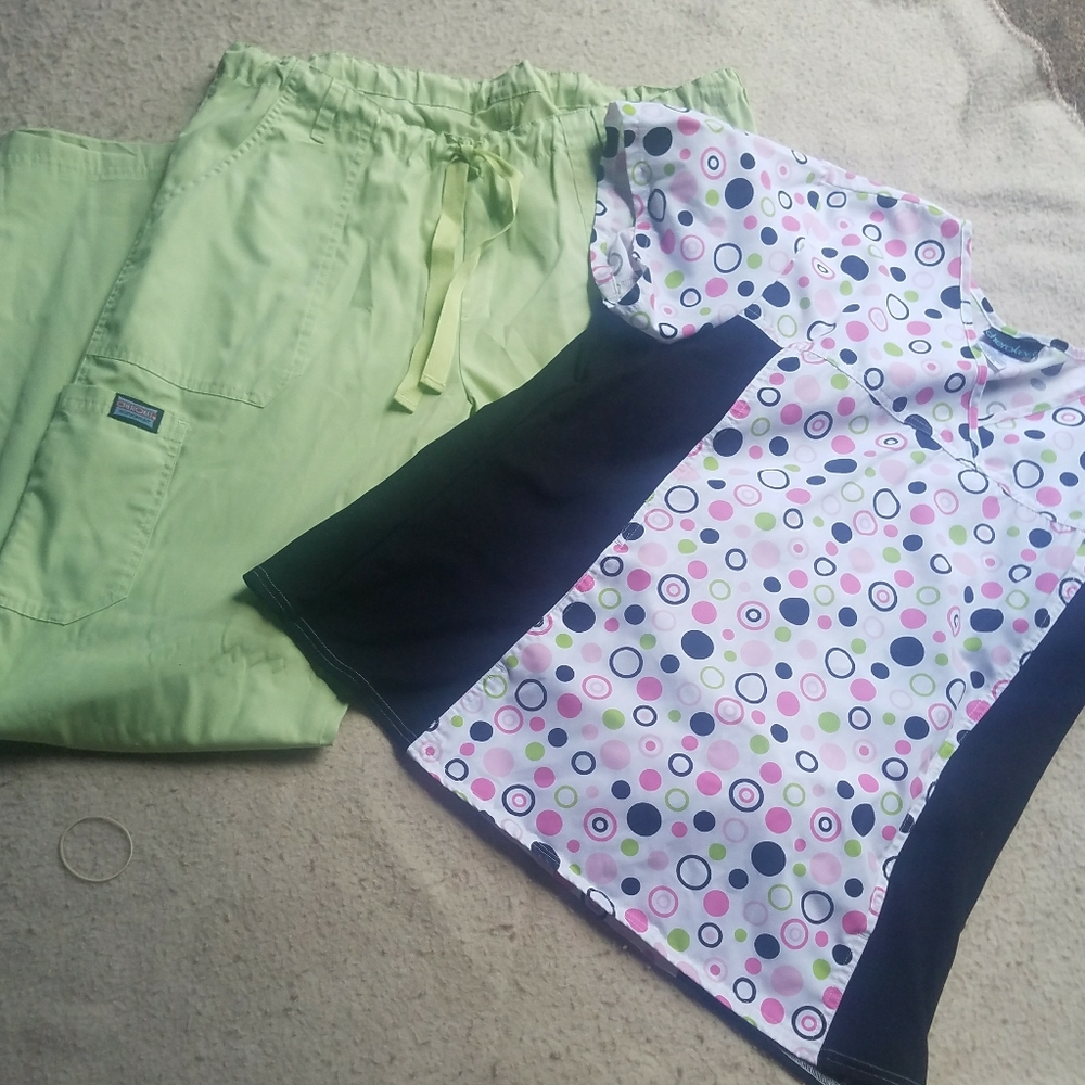 Cherokee scrub set